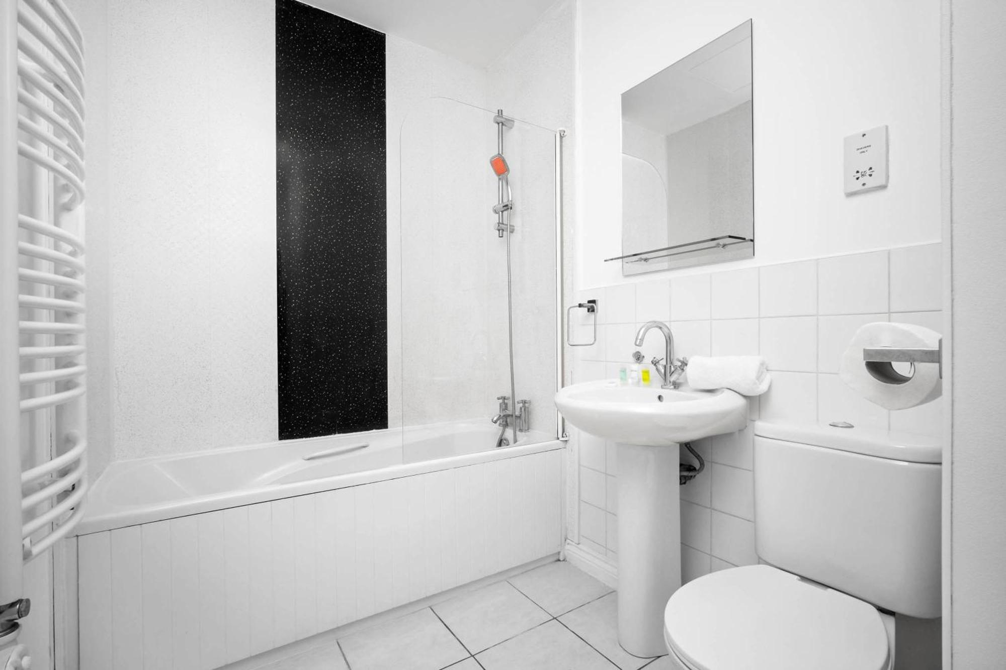 Luxury Two Bedroom Apartment - City Ceentre - Balcony - Jq - Netflix & Wifi - 11B Birmingham Dış mekan fotoğraf